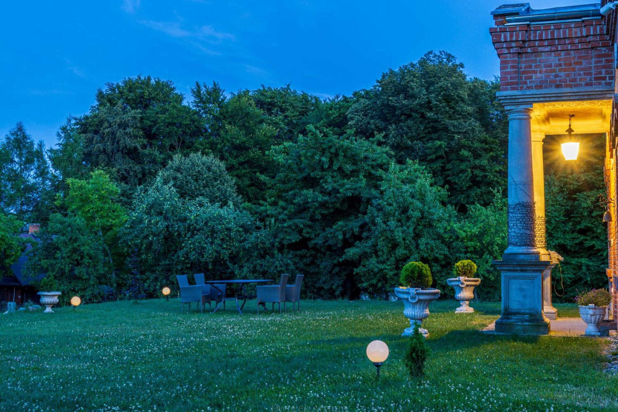 Dworek Atrium Tomaszów Lubelski Eksteriør bilde